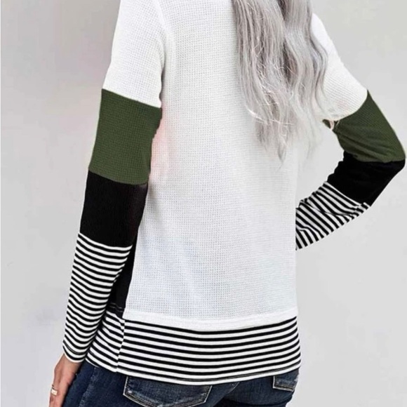 Colour-block waffle striped shirt - Picture 2 of 3